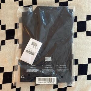 Lunya linen top size l navy